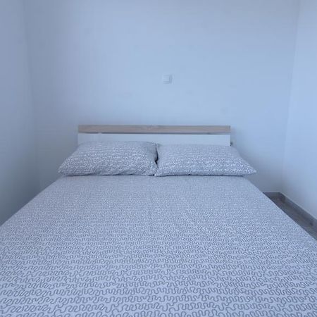 Apartments Domani Vir Ngoại thất bức ảnh