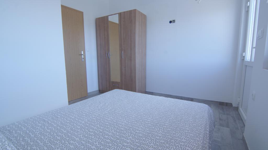 Apartments Domani Vir Ngoại thất bức ảnh