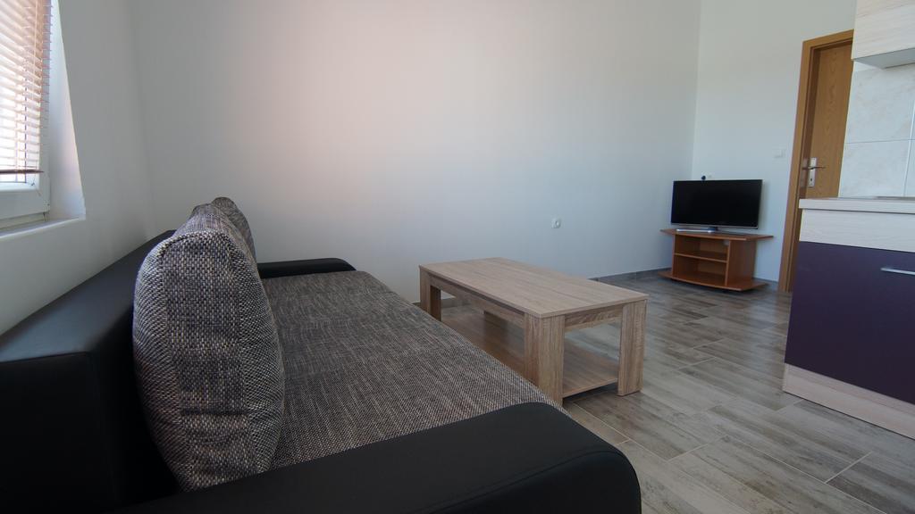 Apartments Domani Vir Ngoại thất bức ảnh